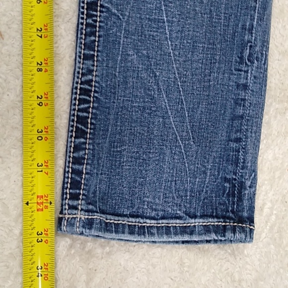Miss Me Jeans size 29 Easy Skinny Distressed - Picture 12 of 15